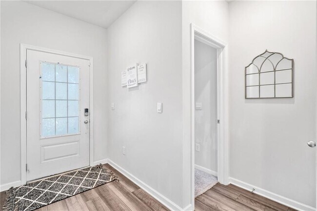 Building Photo - 368 Murray Way
