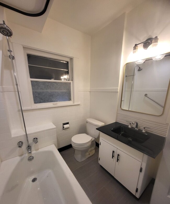 Building Photo - Khara, J - 1208 #B