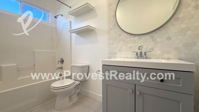 Building Photo - 11404 Poppy Rd