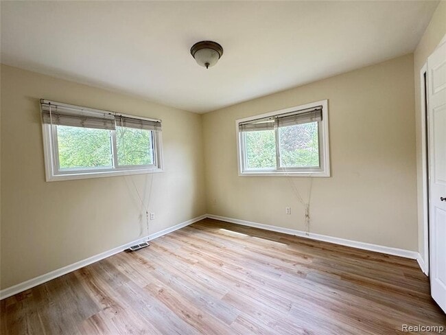 Building Photo - 15345 Jackson St