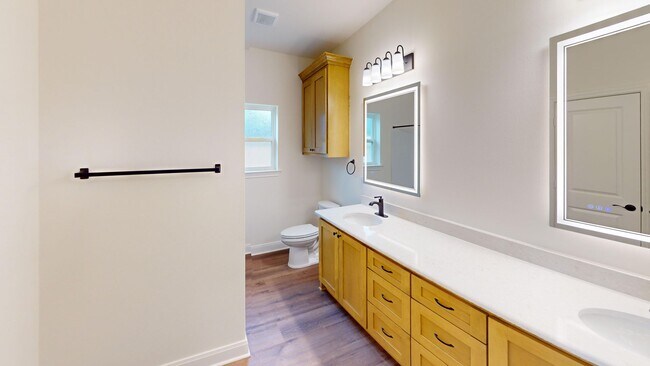 Building Photo - 6610 Bendale Dr