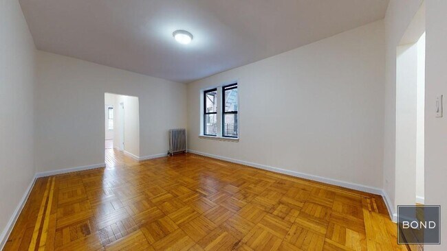 Building Photo - 620 W 171st St