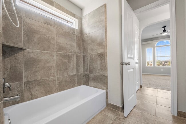 Building Photo - 3506 Lake Bella Megan Dr