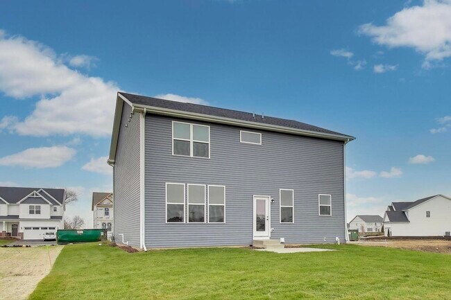 Building Photo - 2240 Bent Grass Wy