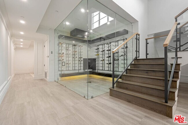 Building Photo - 126 N Canyon View Dr
