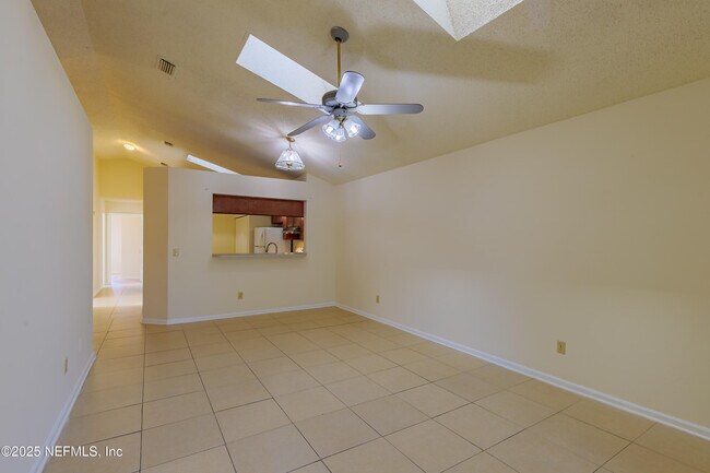 Building Photo - 8795 Ivey Rd