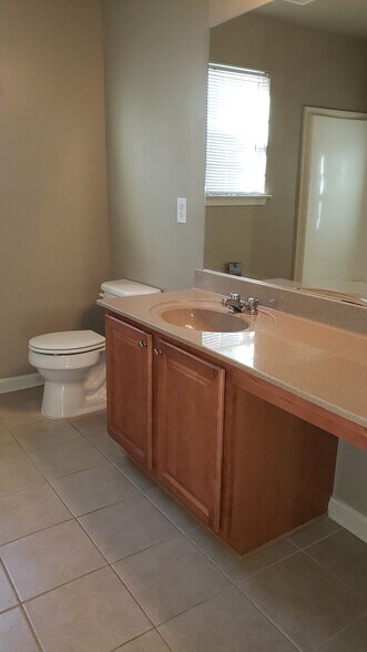 Building Photo - 111 Village Pky