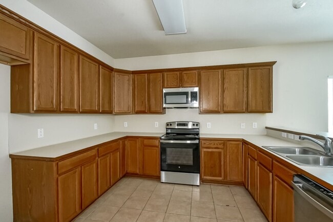 Building Photo - 26267 Avoyelles Ave