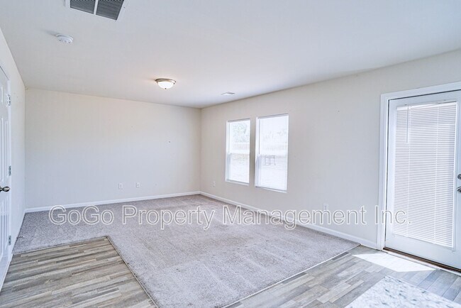 Building Photo - 417 Wagon Trail