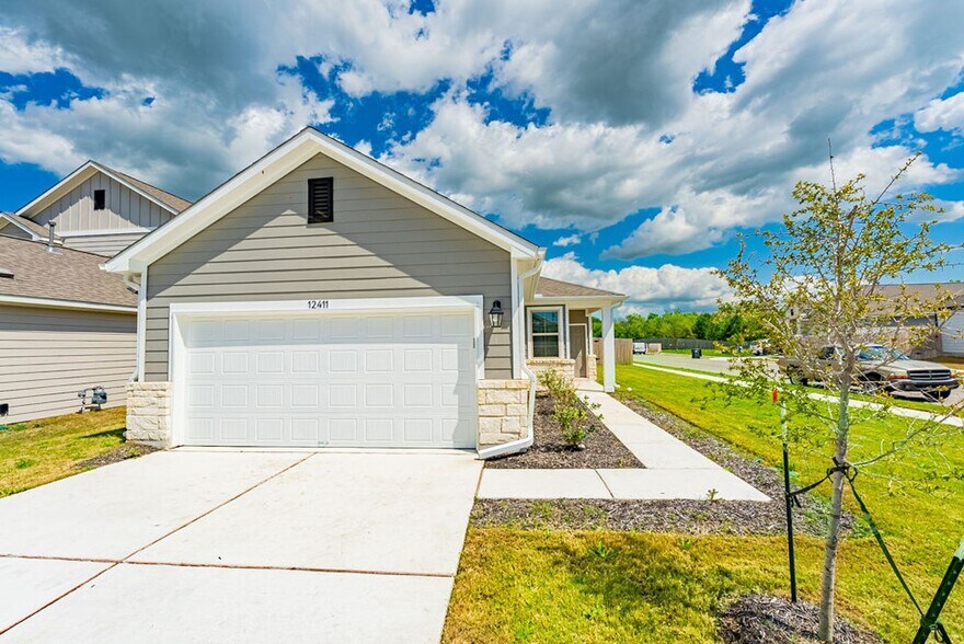 Building Photo - 12411 Zenyatta Dr