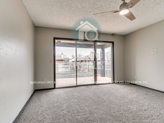 Building Photo - Spacious Updated 3 Bed 2 bath Home