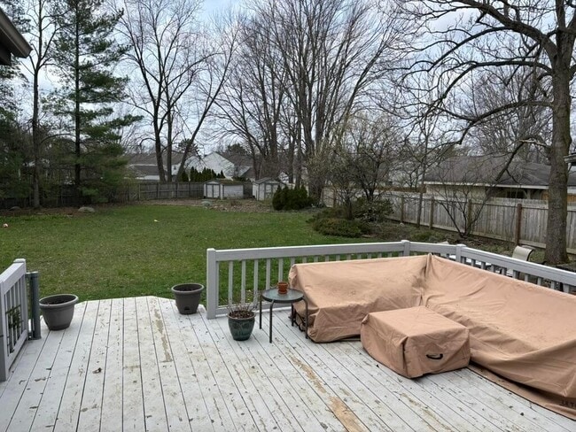 Building Photo - 615 Ozem Gardner Way