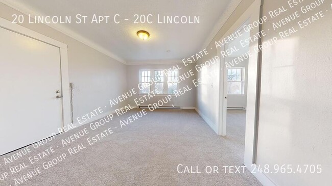 Building Photo - 20C Lincoln St - Great Pontiac 1Bed/1Bath ...