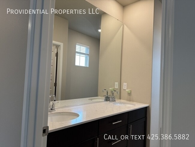 Building Photo - 12819 192nd Pl E