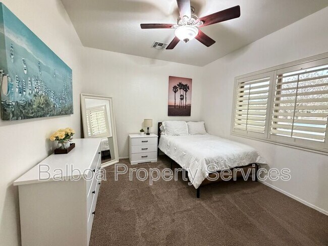 Building Photo - 4203 E Los Altos Rd