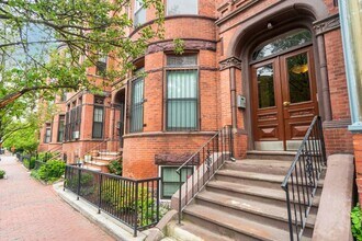 Building Photo - 127 St. Botolph Street