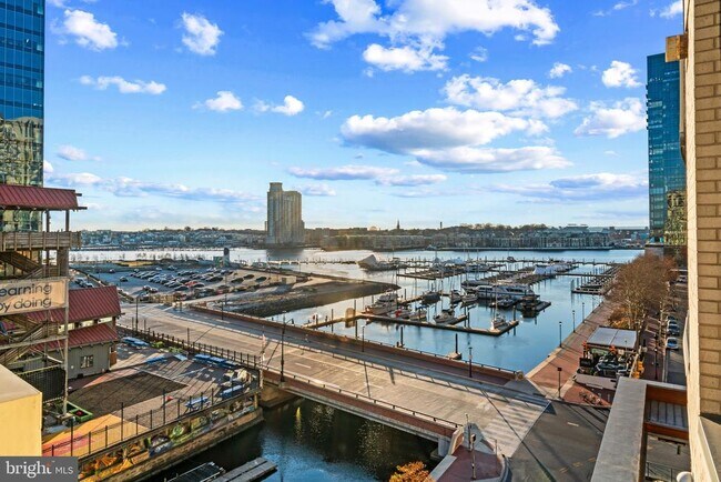 Building Photo - 1330 Lancaster St