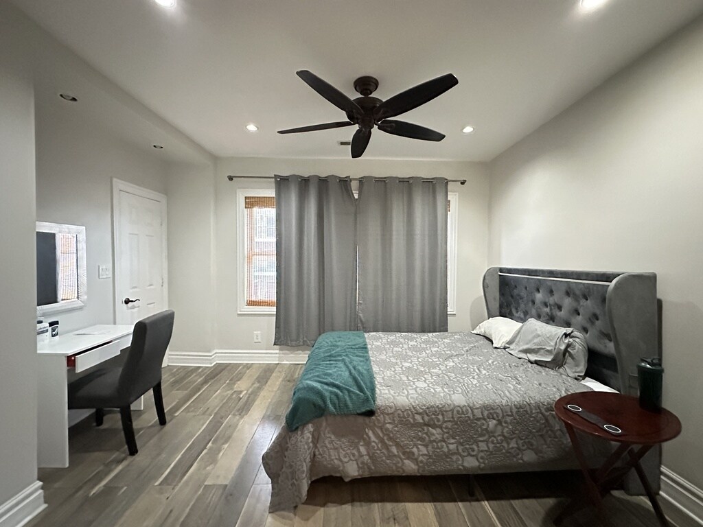 Building Photo - 723 N Elizabeth St