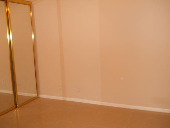 Building Photo - 3955 Village Dr