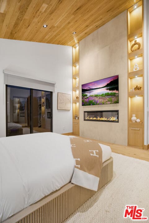 Building Photo - 1754 Lechusa Rd