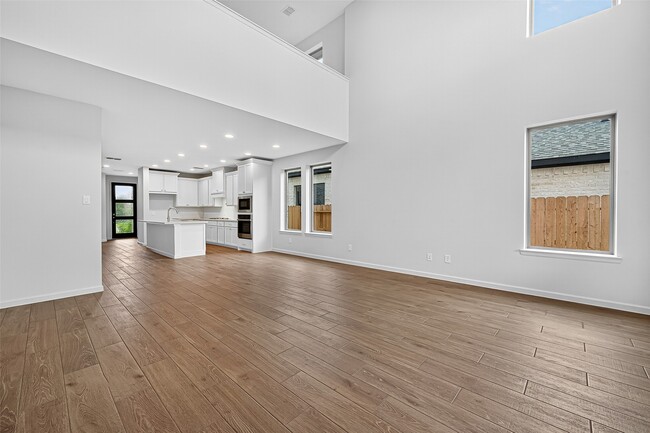 Building Photo - 5019 Bowen Pr Dr