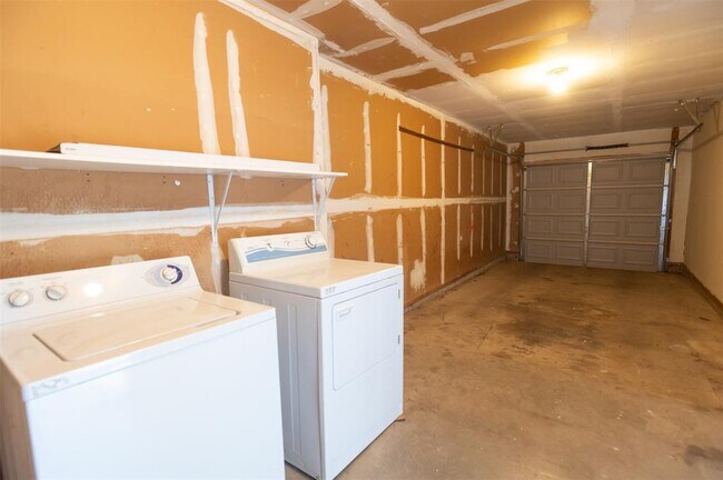 Building Photo - 4510 Brown Bark Pl