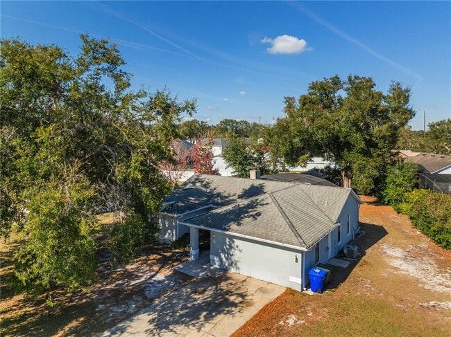 Building Photo - 1503 Lund Ave