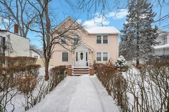 Building Photo - 147 Cleveland Ave