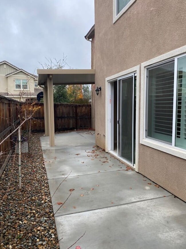 Building Photo - Immaculate Rocklin home- Available 4/15