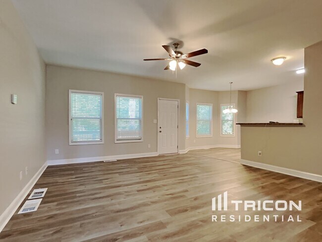 Building Photo - 124 Kings Crossing Ct