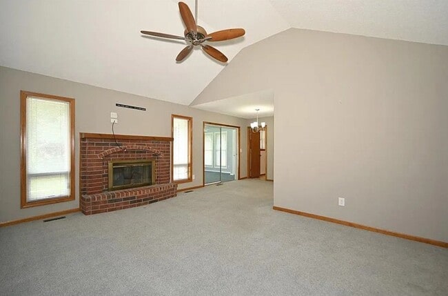 Building Photo - 1400 NE 112th Terr