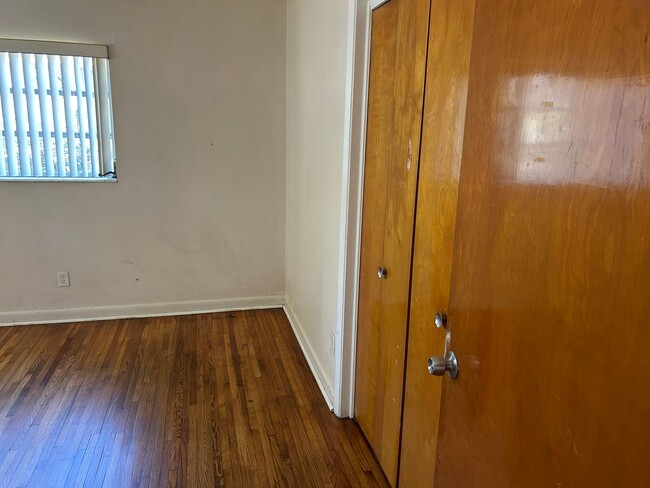 Building Photo - Home for Rent in Arlington 4-Bedroom, 2.5 ...