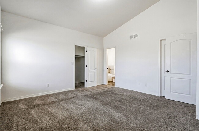 Building Photo - 13659 Everingham
