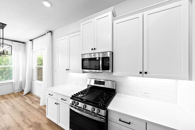 Building Photo - Bright and Modern Two-Story in One of San ...