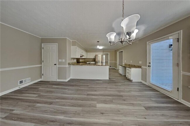 Building Photo - 210 Timber Laurel Ct