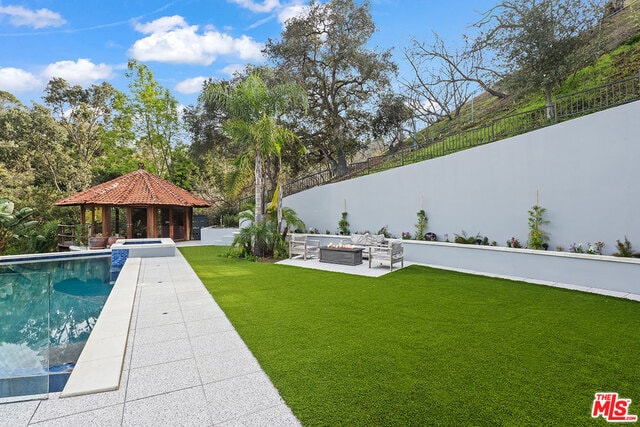 Building Photo - 3373 Coldwater Canyon Ave