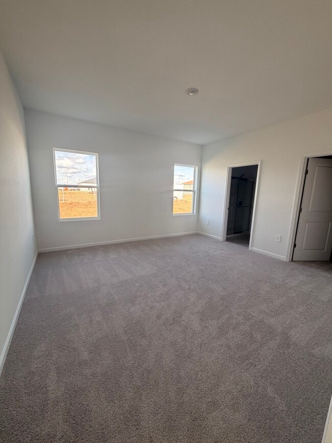 Building Photo - 3255 Carnation Ave