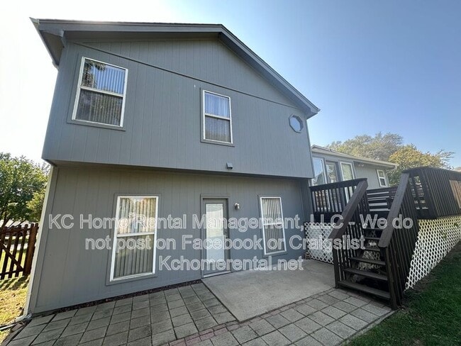 Building Photo - 3304 NW 84th Terrace