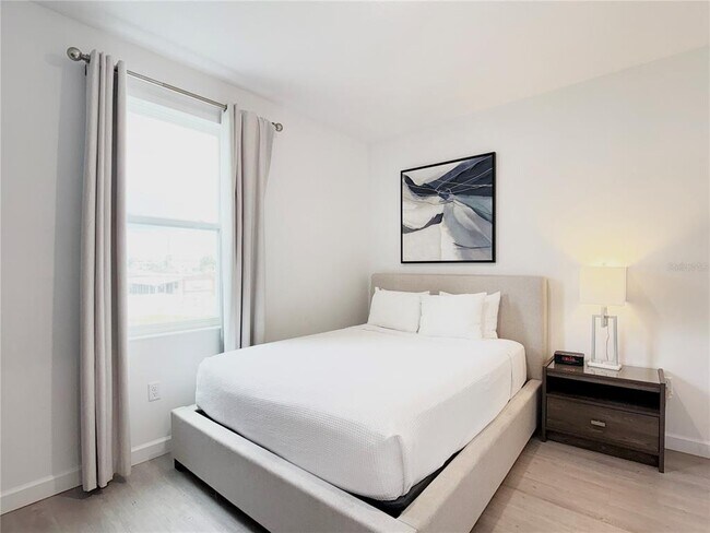 Building Photo - 332 Famagusta Dr