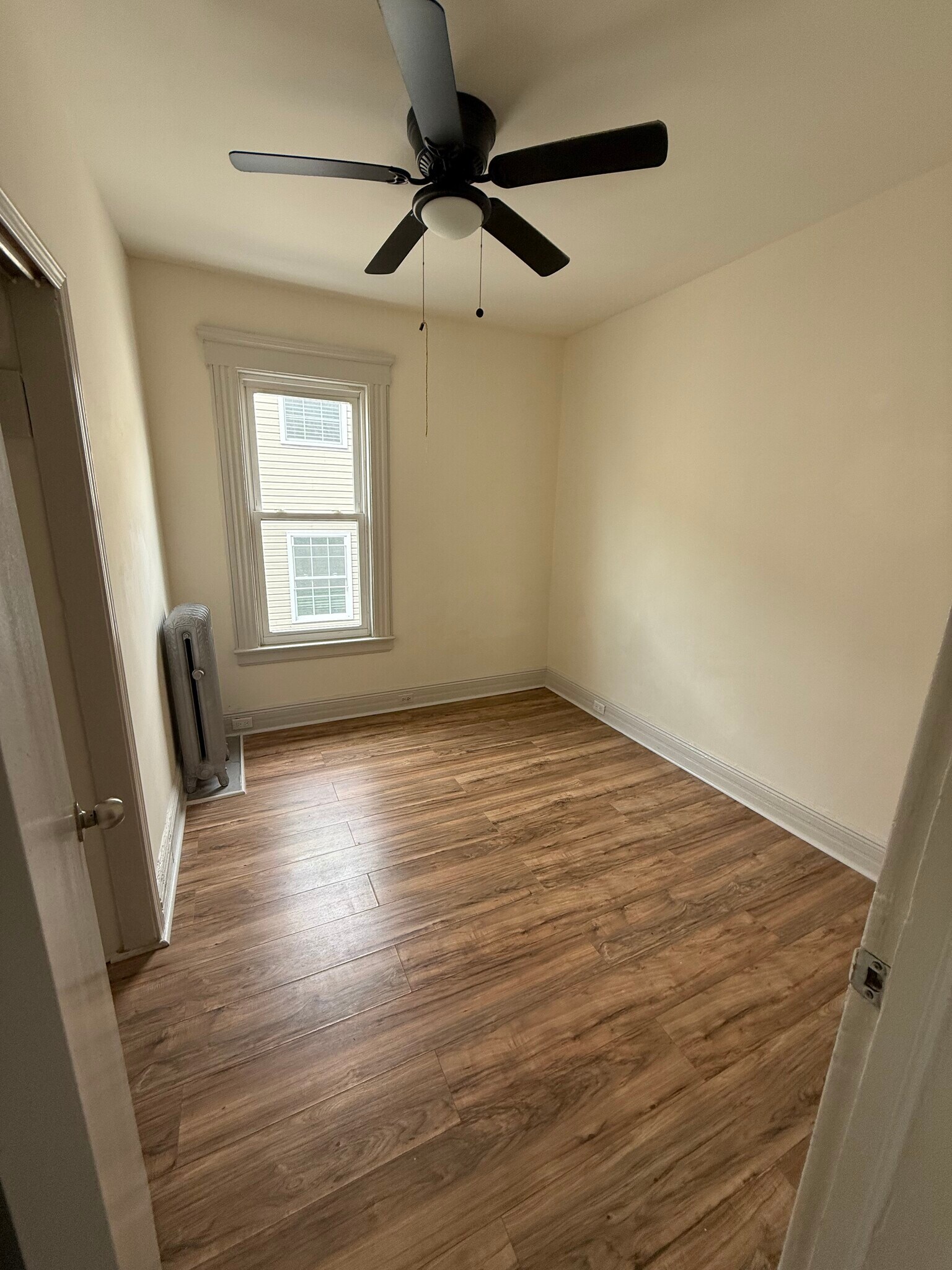 Building Photo - 653 Jefferson Ave