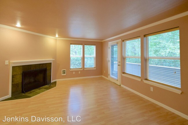 Building Photo - 2 br, 2.5 bath House - 3956 Carman Drive