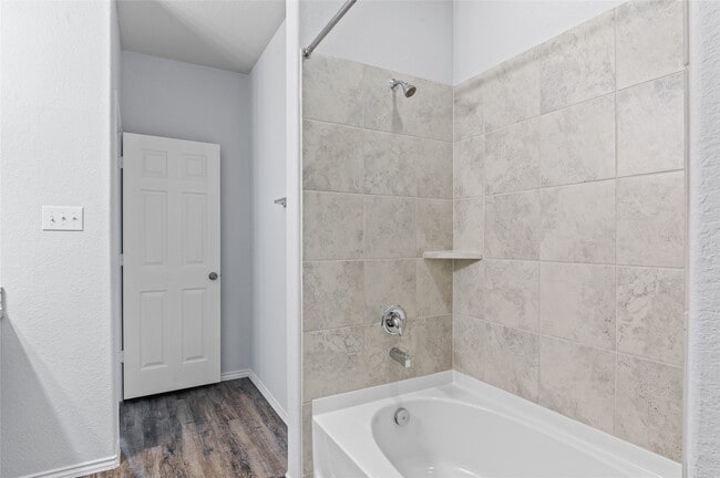 Building Photo - 2024 Cedar Tree Ct