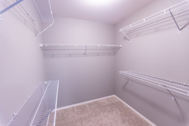 Building Photo - Beautiful 2 Bed 2.5 Bath Townhome in Kent