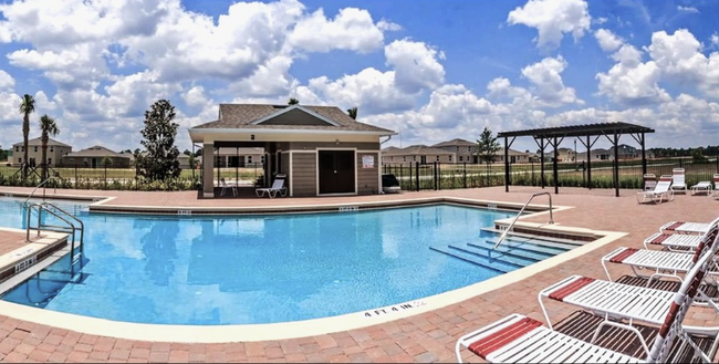 Building Photo - 1806 Sereno Dr