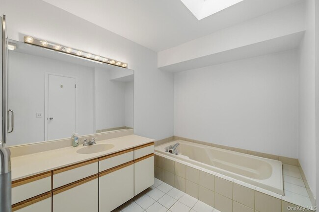 Building Photo - 38 Fawn Ridge