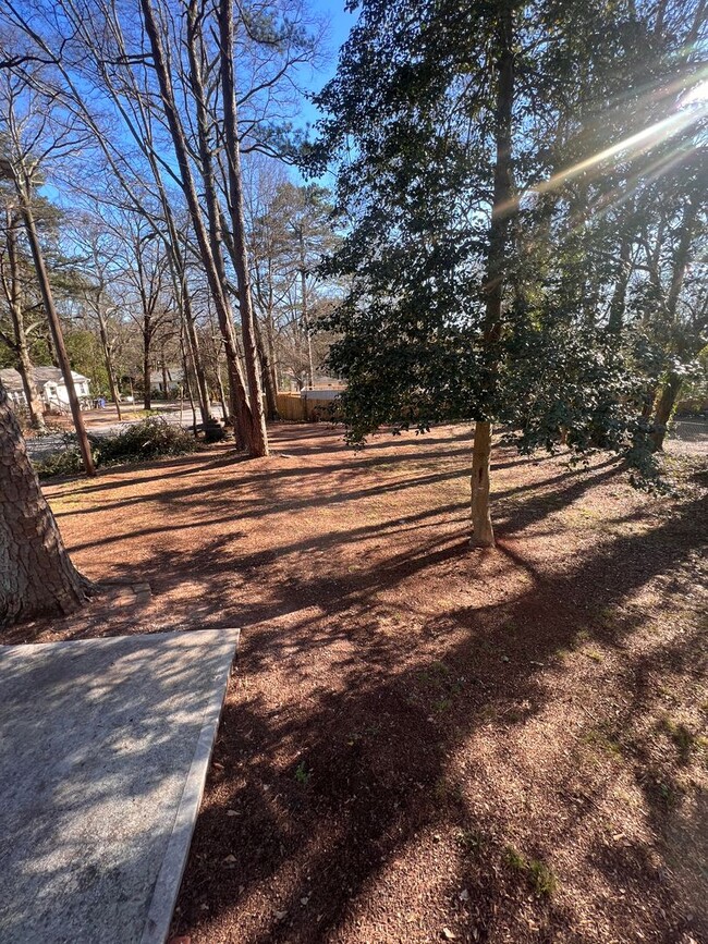 Building Photo - Corner Lot in Pleasant Valley neighborhood.