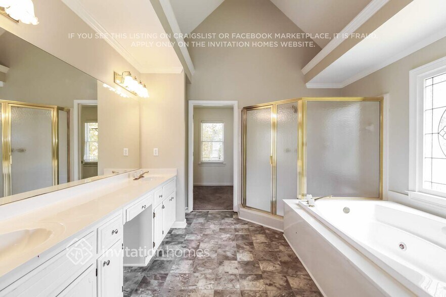 Building Photo - 3710 Wynterset Dr
