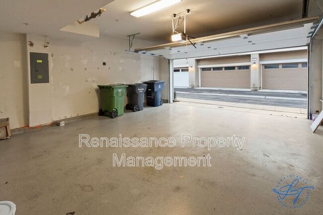 Building Photo - 194 S Veracruz Pl