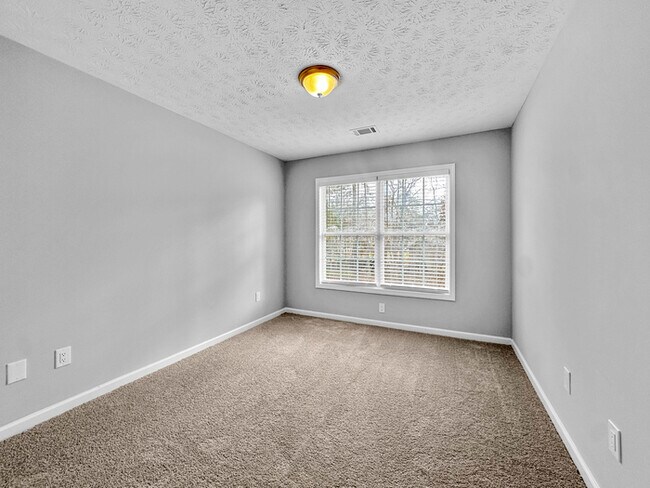 Building Photo - 2822 Arbor Ct