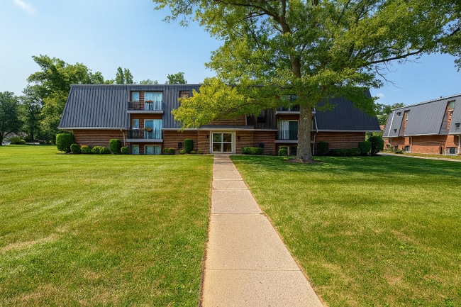 Building Photo - 1520 Spruce Ave